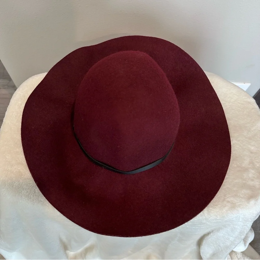 100% Wool Wide Brim Burgundy Wine Red Target Round Floppy Hat Thin Black Belt